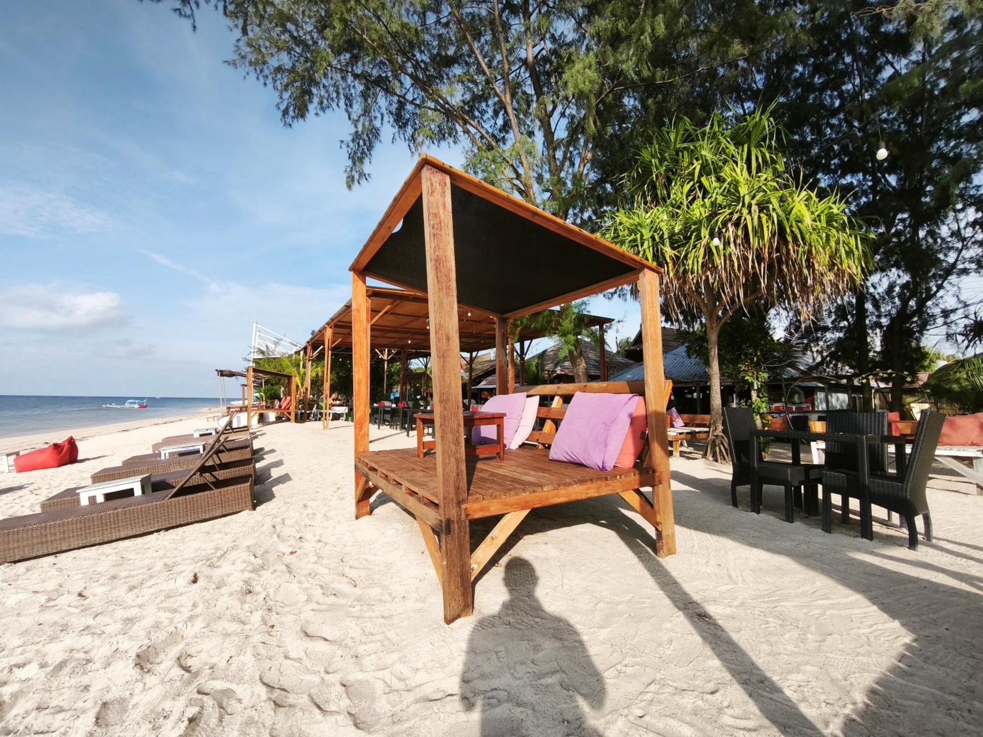 Matahari Bungalow 3 กิลิไอร์ ภายนอก รูปภาพ