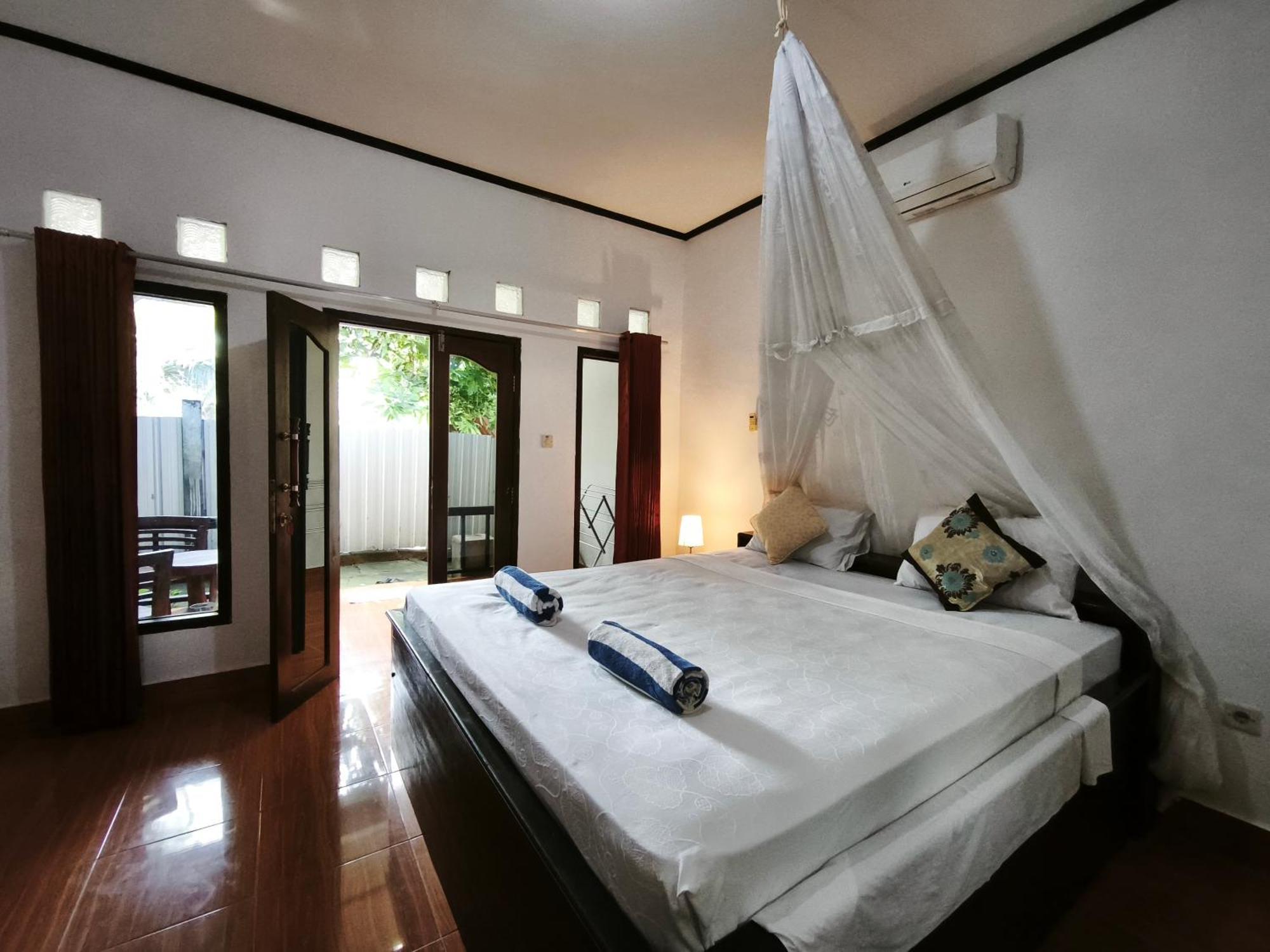 Matahari Bungalow 3 กิลิไอร์ ภายนอก รูปภาพ