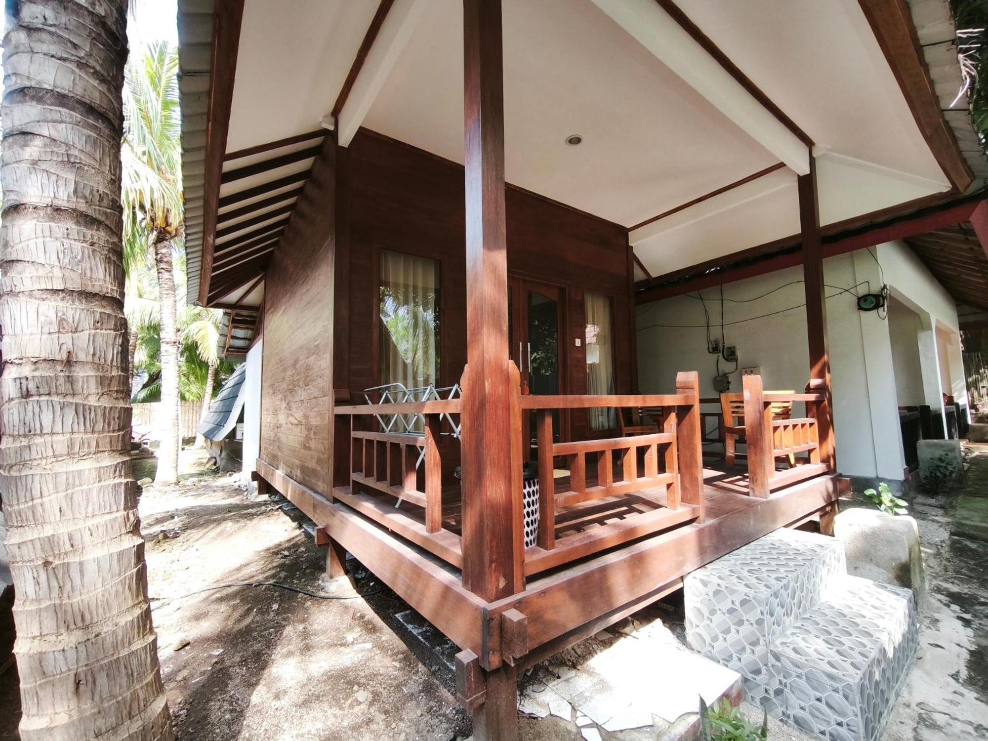 Matahari Bungalow 3 กิลิไอร์ ภายนอก รูปภาพ