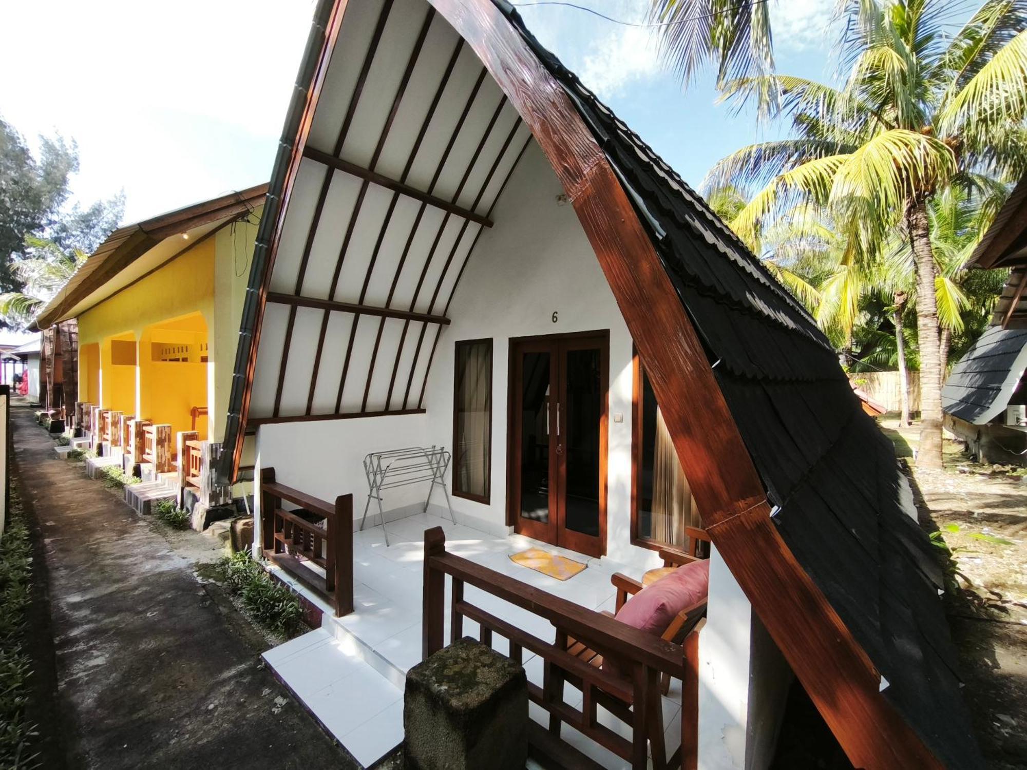 Matahari Bungalow 3 กิลิไอร์ ภายนอก รูปภาพ