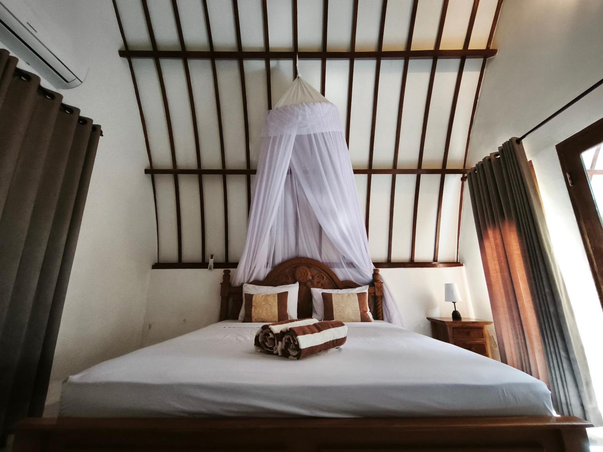Matahari Bungalow 3 กิลิไอร์ ภายนอก รูปภาพ