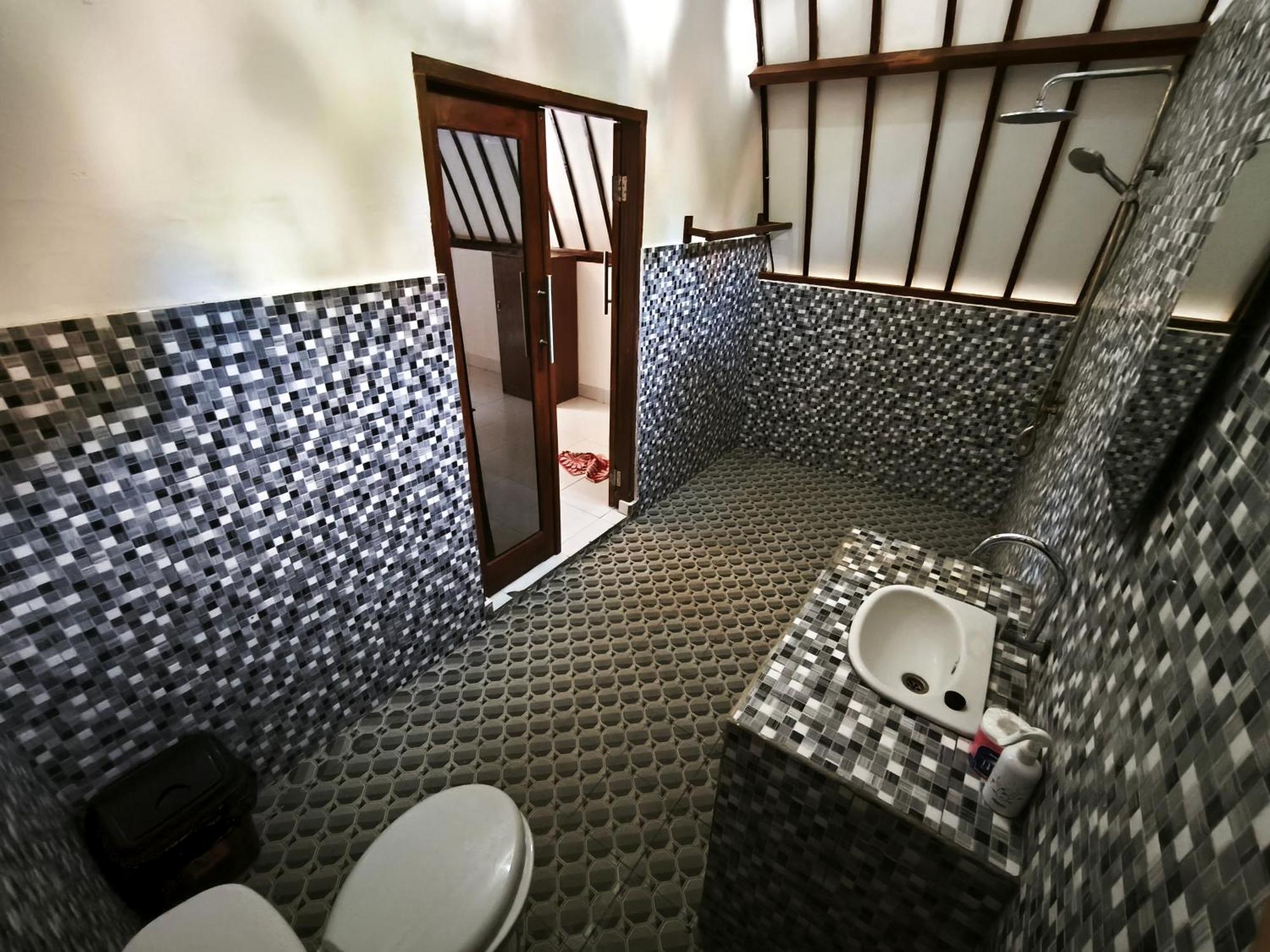 Matahari Bungalow 3 กิลิไอร์ ภายนอก รูปภาพ